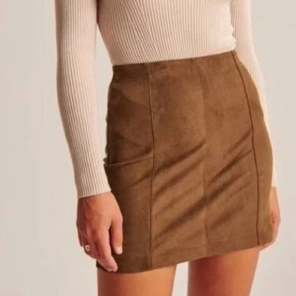 NWOT Vegan Suede Brown Mini Skirt Abercrombie & Fitch